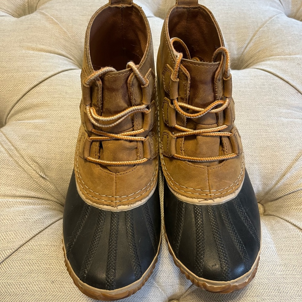 Sorel Out N About Boots 9